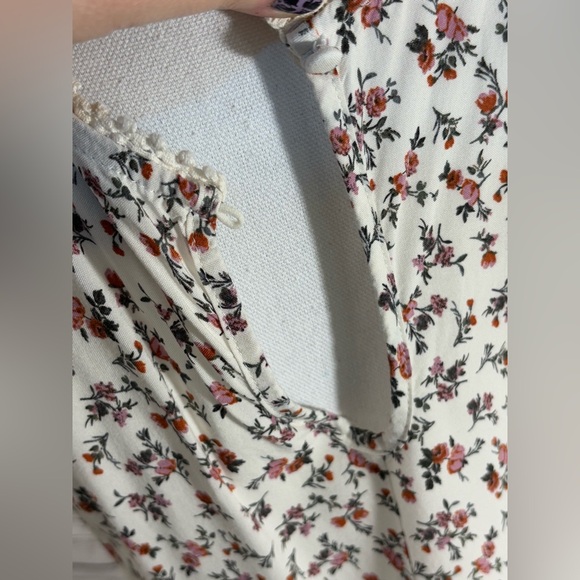 Wild Fable Cream Floral Cap Sleeve Summer Dress in Size Large - Picture 8 of 8